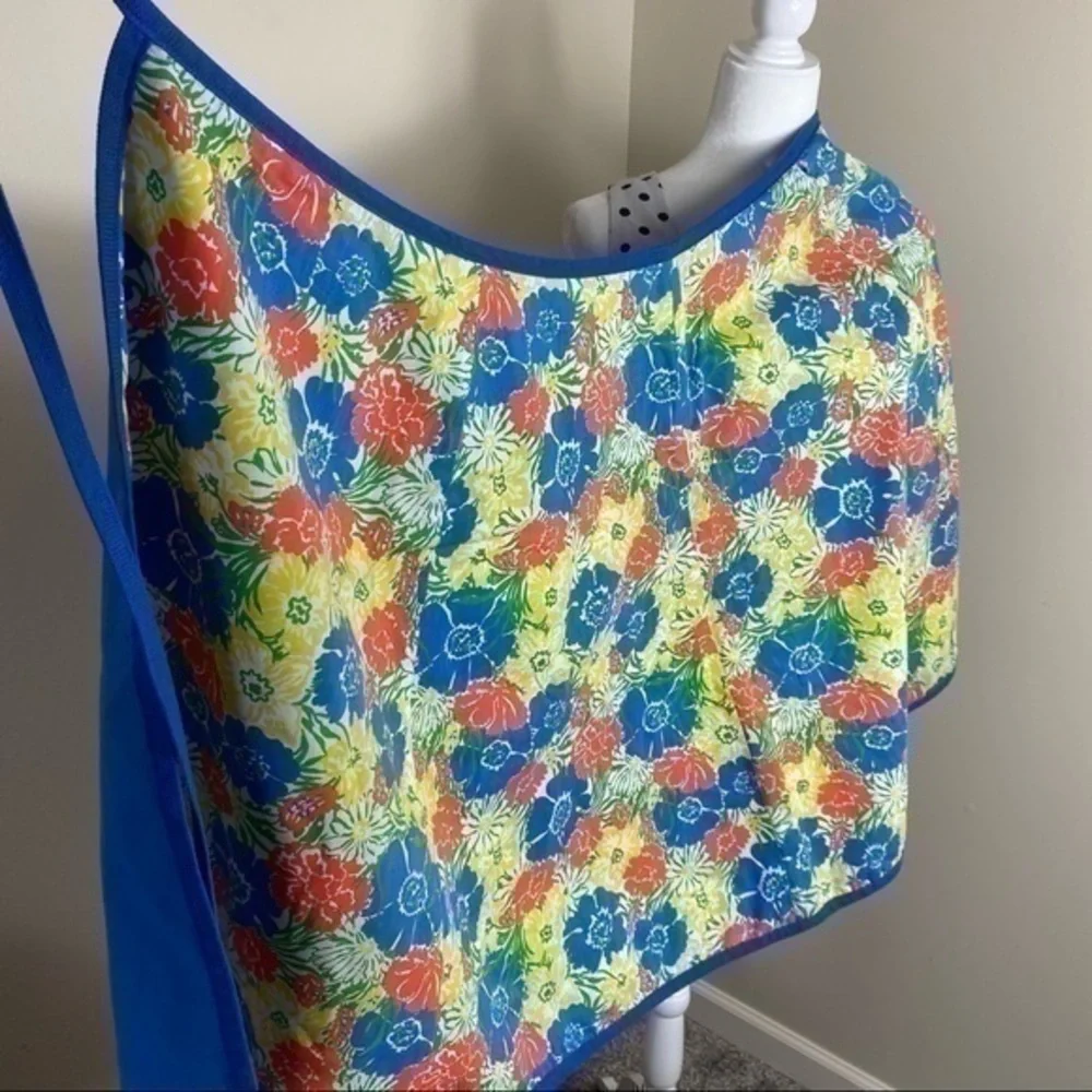 60s/70s reversible wrap skirt. Blue yellow. Vintage. Large. Floral.